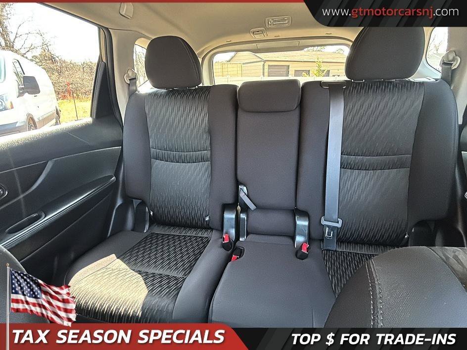 Used 2018 Nissan Rogue SV image 26