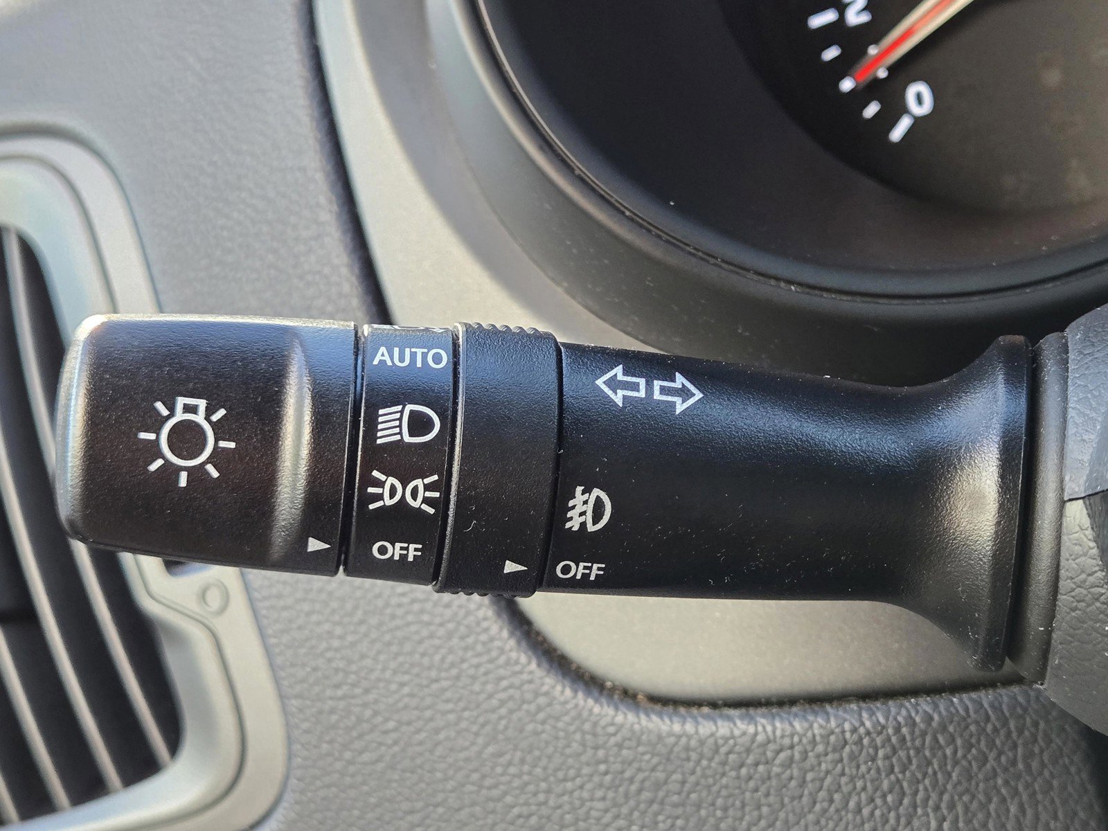 Used 2012 Kia Rio EX w/ Convenience Pkg image 16