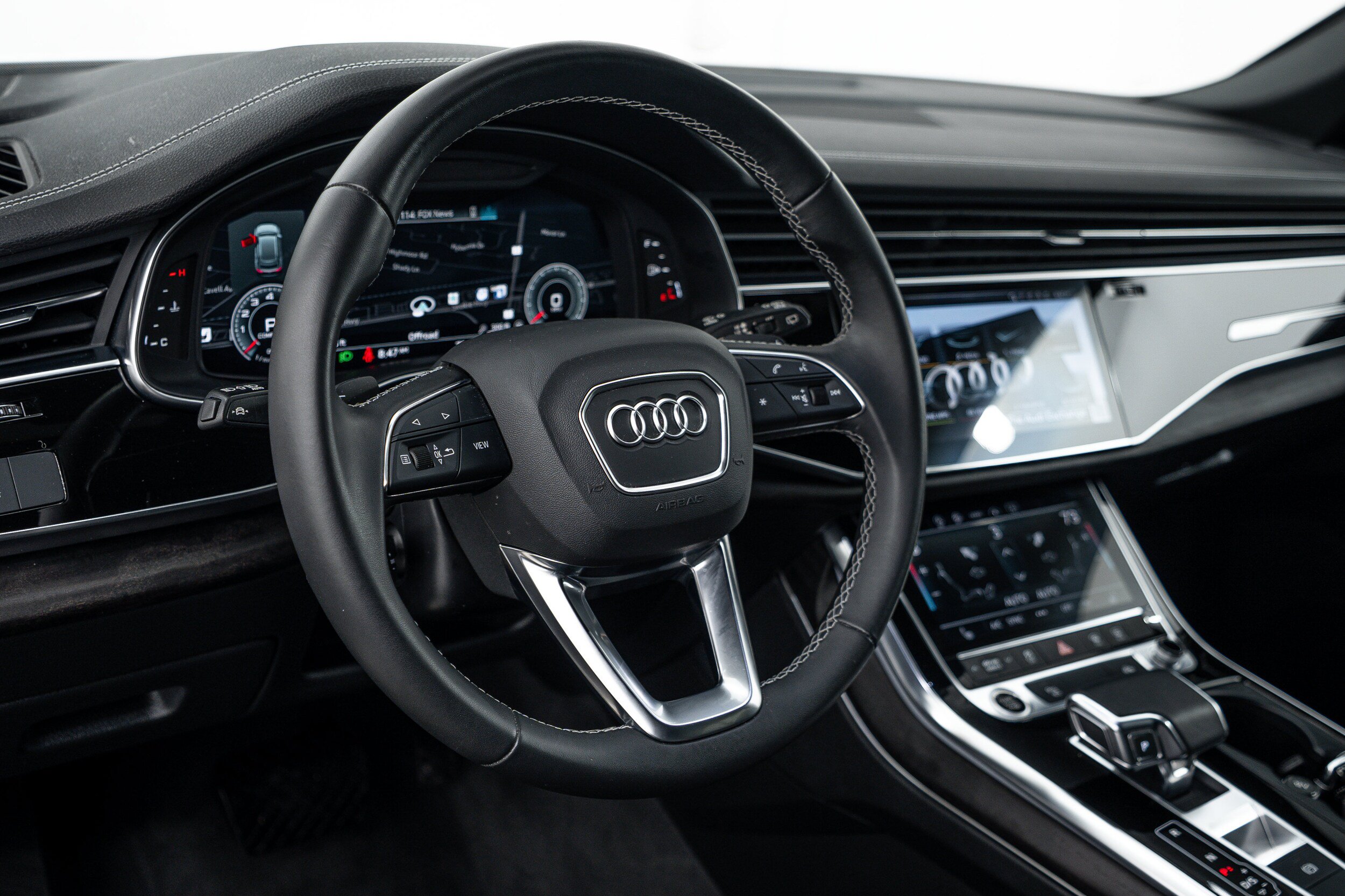 Certified 2023 Audi Q8 Premium w/ Convenience Package AWD/4WD image 11