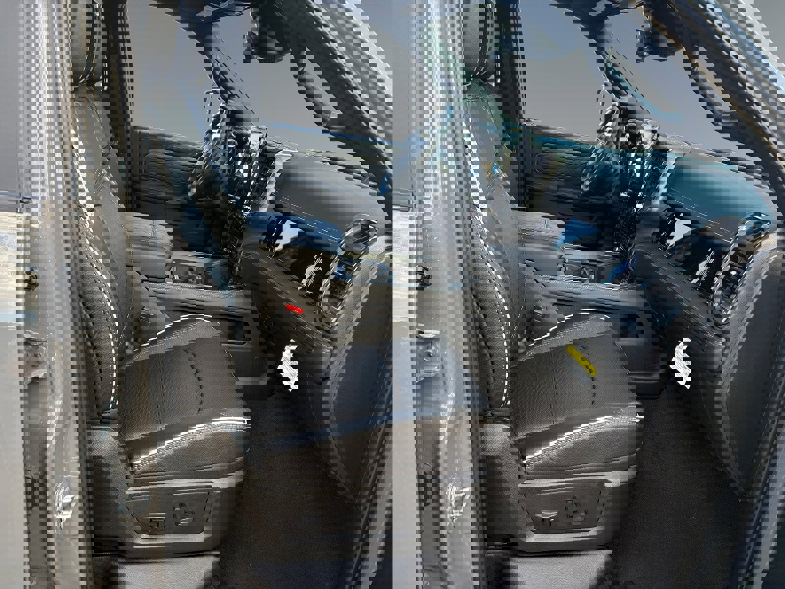 New 2026 RAM 3500 Limited image 15