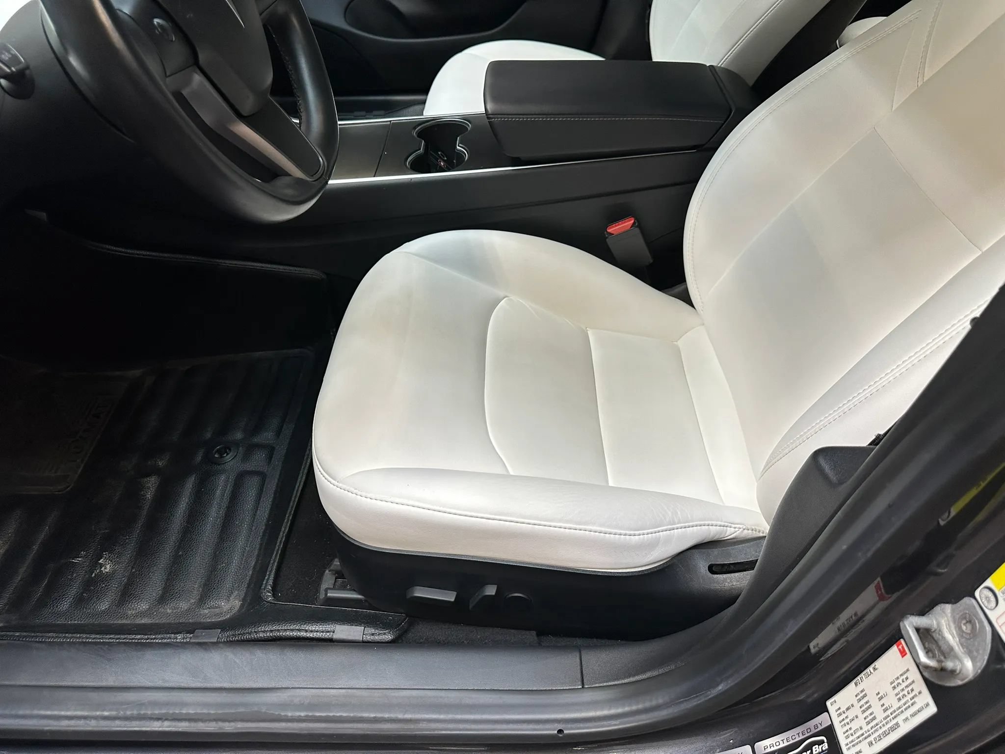 Used 2018 Tesla Model 3 Long Range AWD/4WD image 16