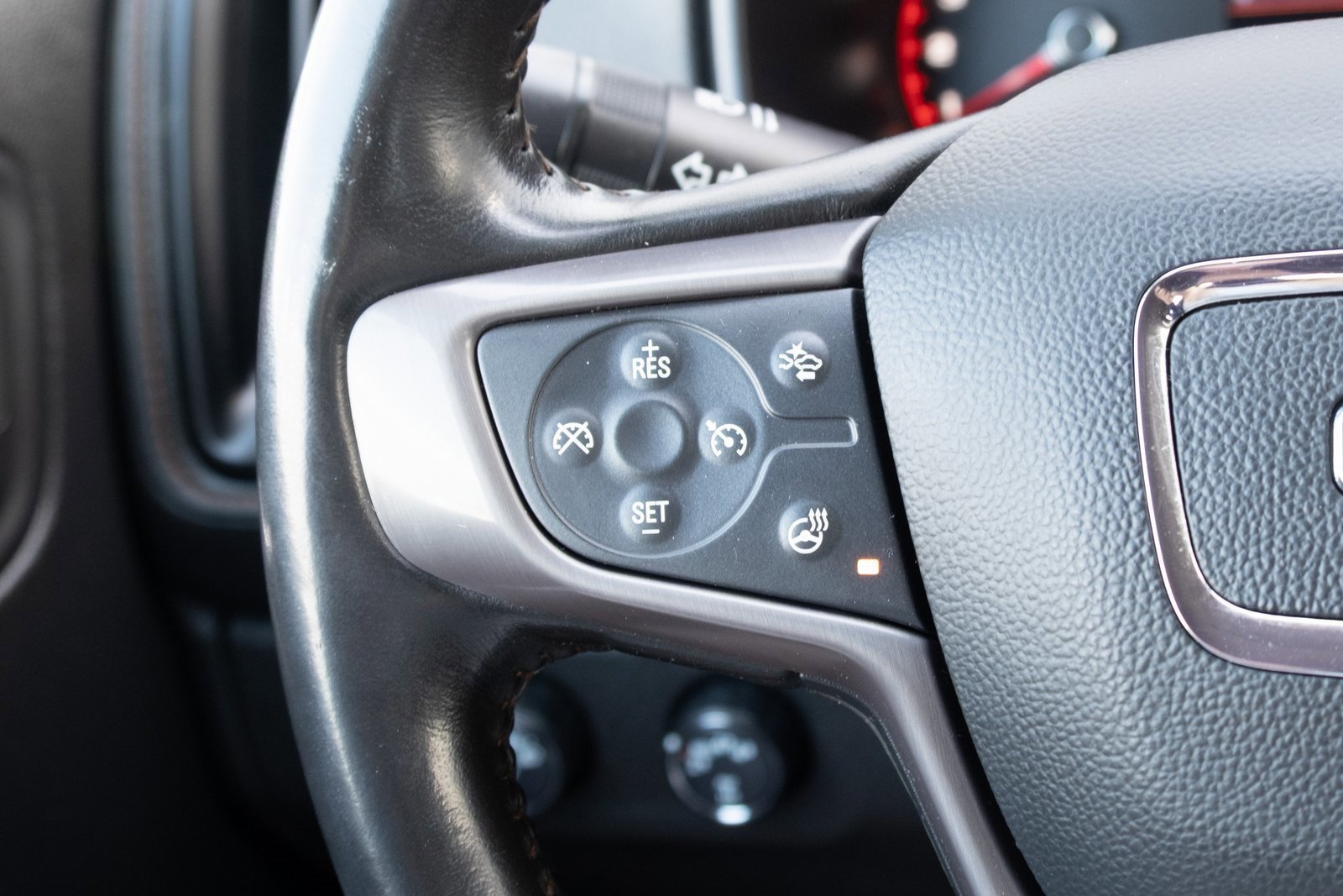 Used 2021 GMC Canyon AT4 image 8