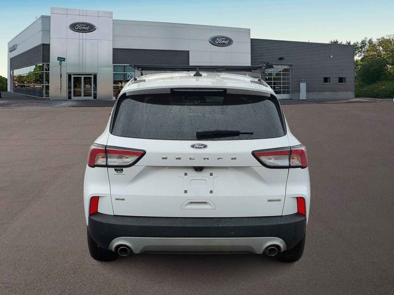 Used 2020 Ford Escape SE image 9