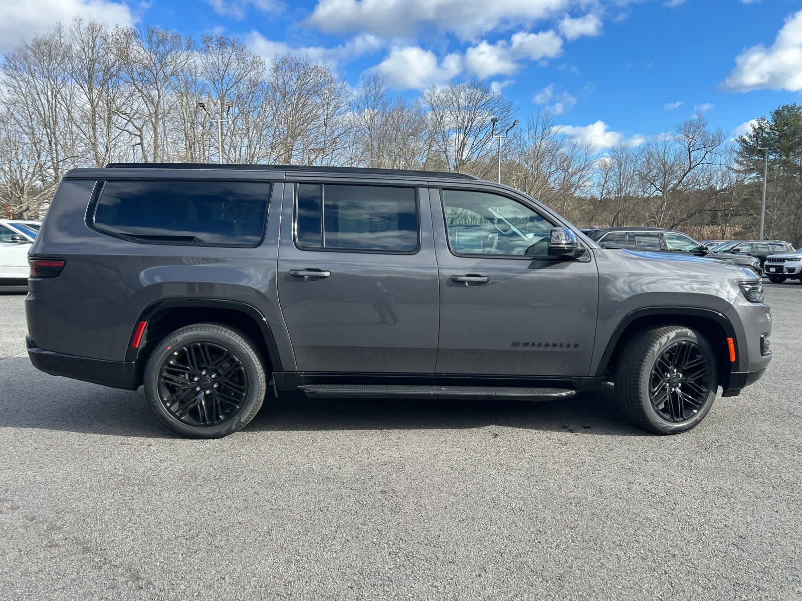 New 2025 Jeep Wagoneer L Series II w/ Premium Group I image 5