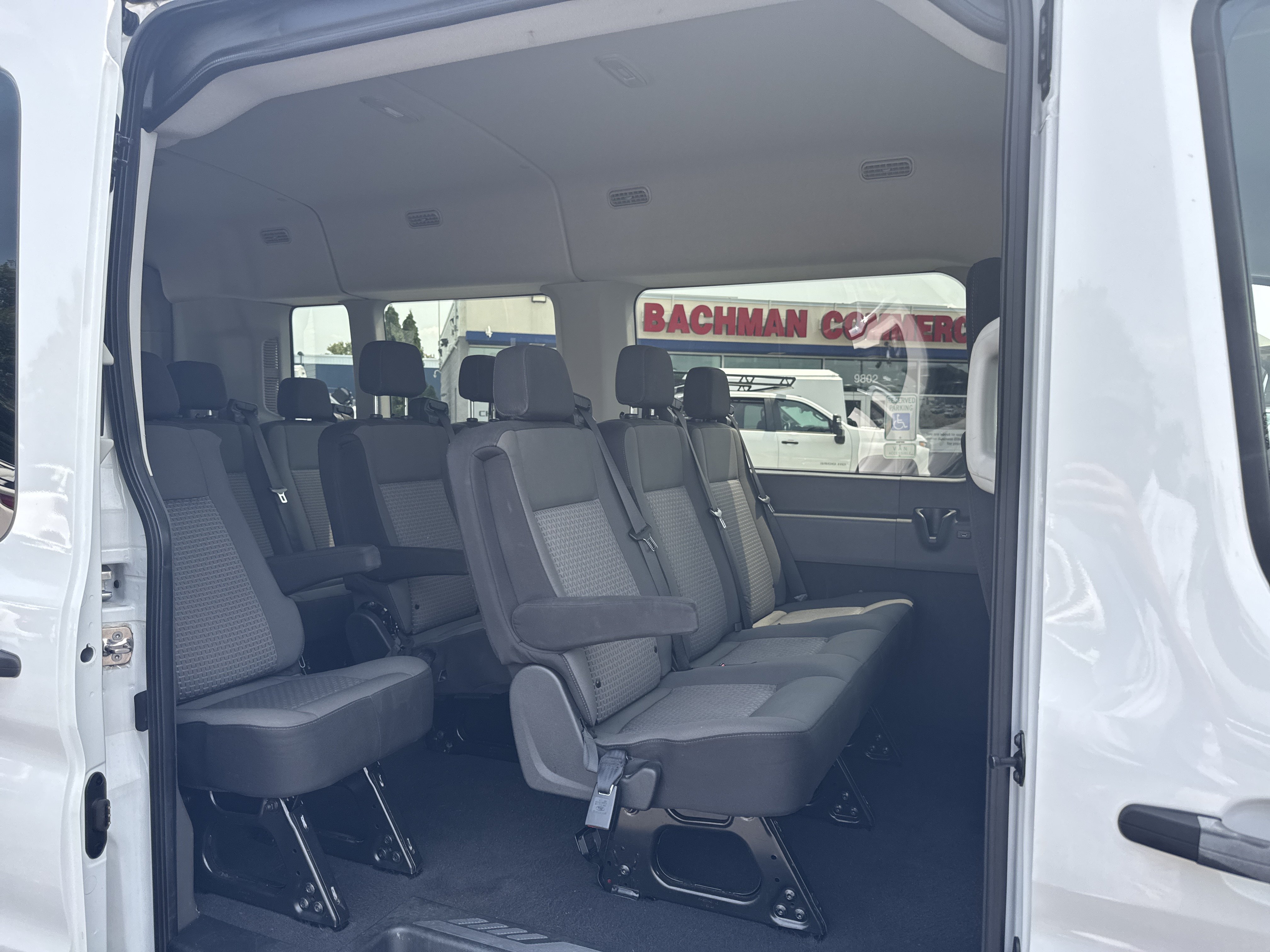 Used 2024 Ford Transit 350 XLT RWD image 4