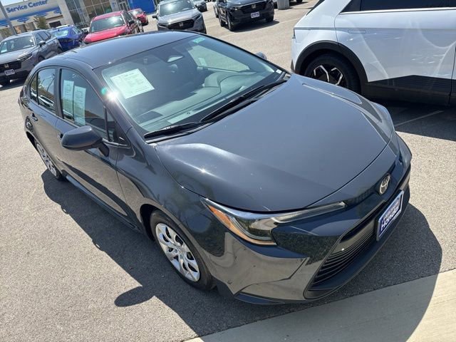 Used 2023 Toyota Corolla LE w/ Carpet Mat Package (TMS) FWD image 1
