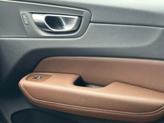 New 2024 Volvo XC60 T8 Plus AWD/4WD image 20