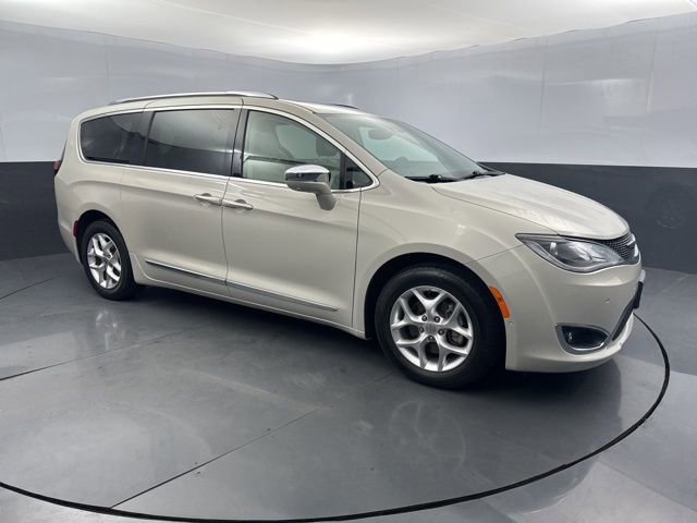 Used 2020 Chrysler Pacifica Limited w/ Advanced Safetytec Group image 9
