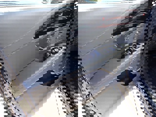 New 2026 Lincoln Nautilus Reserve w/ Jet Appearance Package image 18