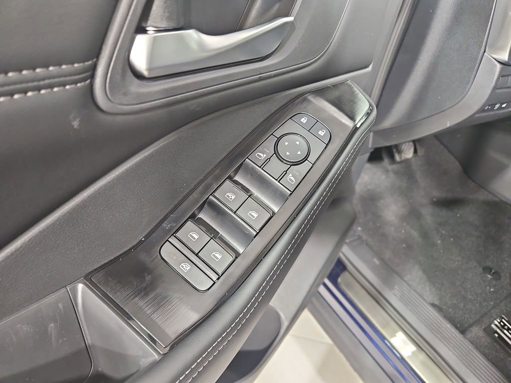 New 2026 Nissan Rogue SV image 12