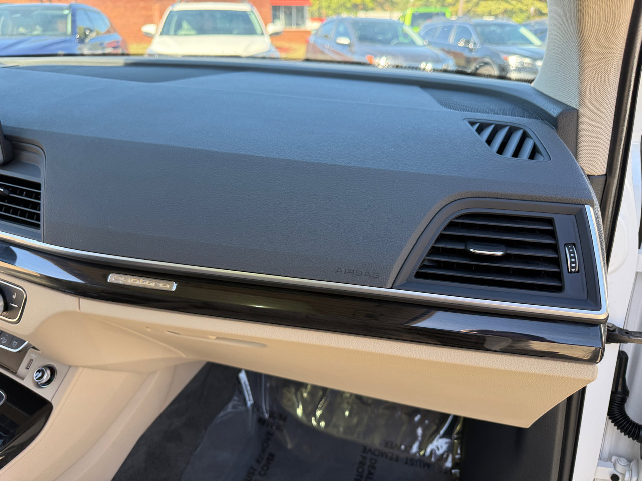 Used 2018 Audi Q5 2.0T Premium Plus w/ Premium Plus Package image 29