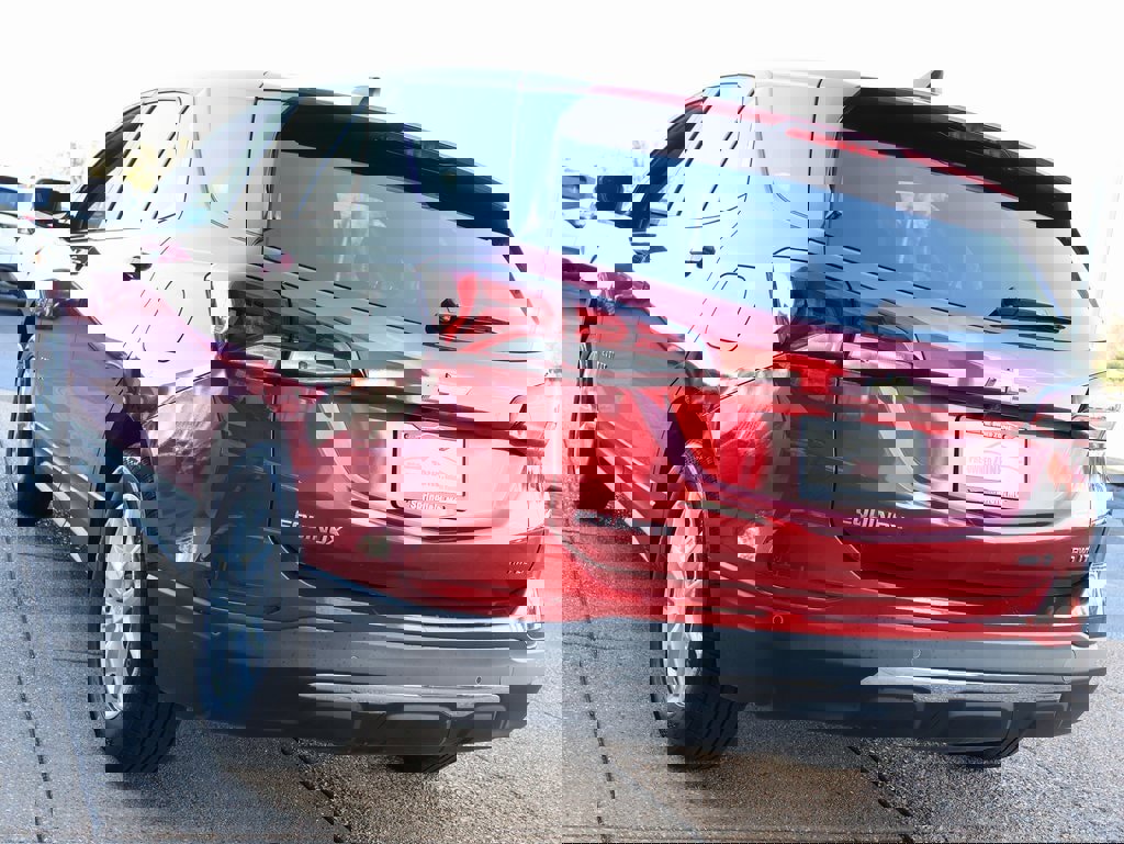 Used 2024 Chevrolet Equinox LT image 4