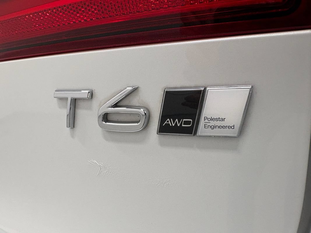 Used 2020 Volvo V90 T6 Cross Country w/ Protection Package AWD/4WD image 10