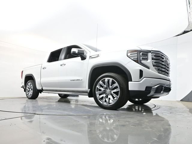 Used 2023 GMC Sierra 1500 Denali w/ Denali Reserve Package AWD/4WD image 28