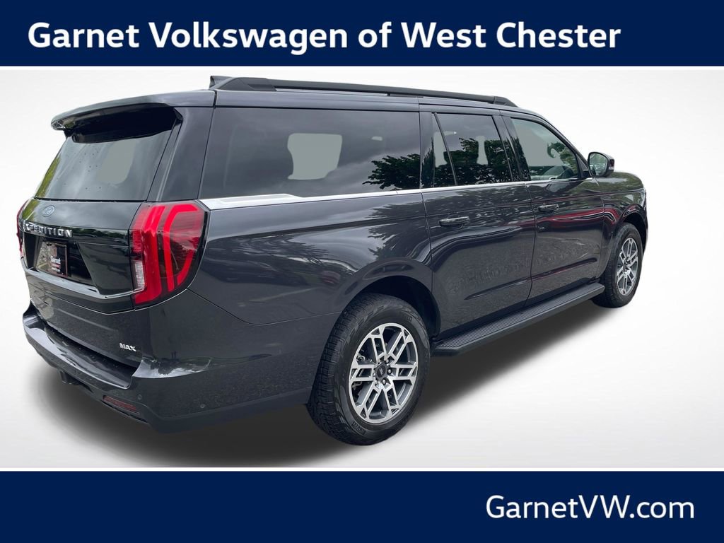 Used 2025 Ford Expedition Max Active AWD/4WD image 5