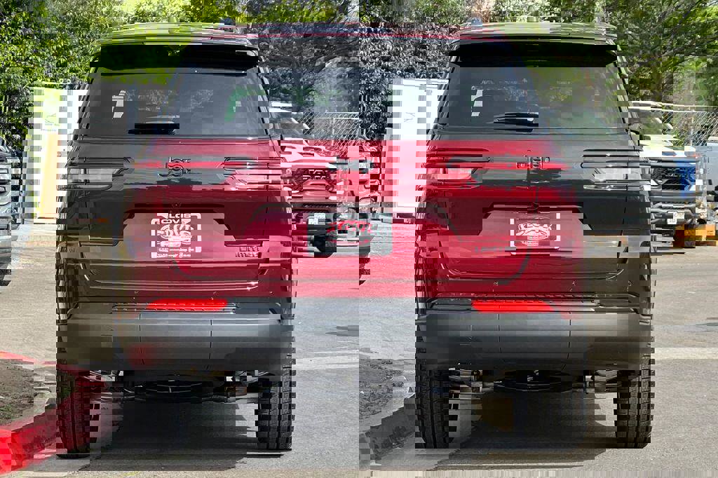 New 2025 Jeep Grand Cherokee L Limited w/ Luxury Tech Group II image 5