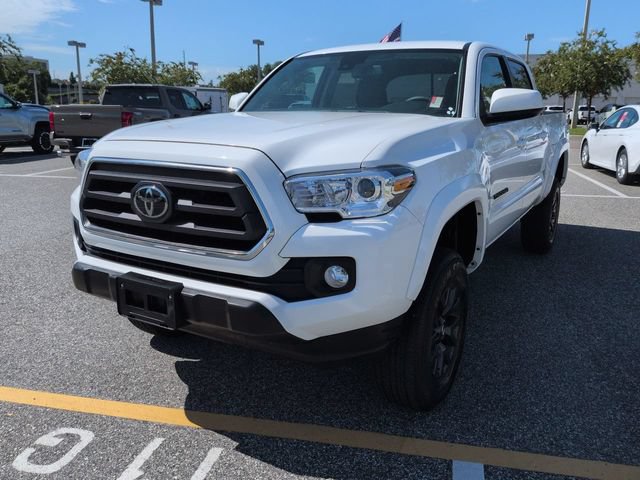 Certified 2022 Toyota Tacoma SR5 AWD/4WD image 8