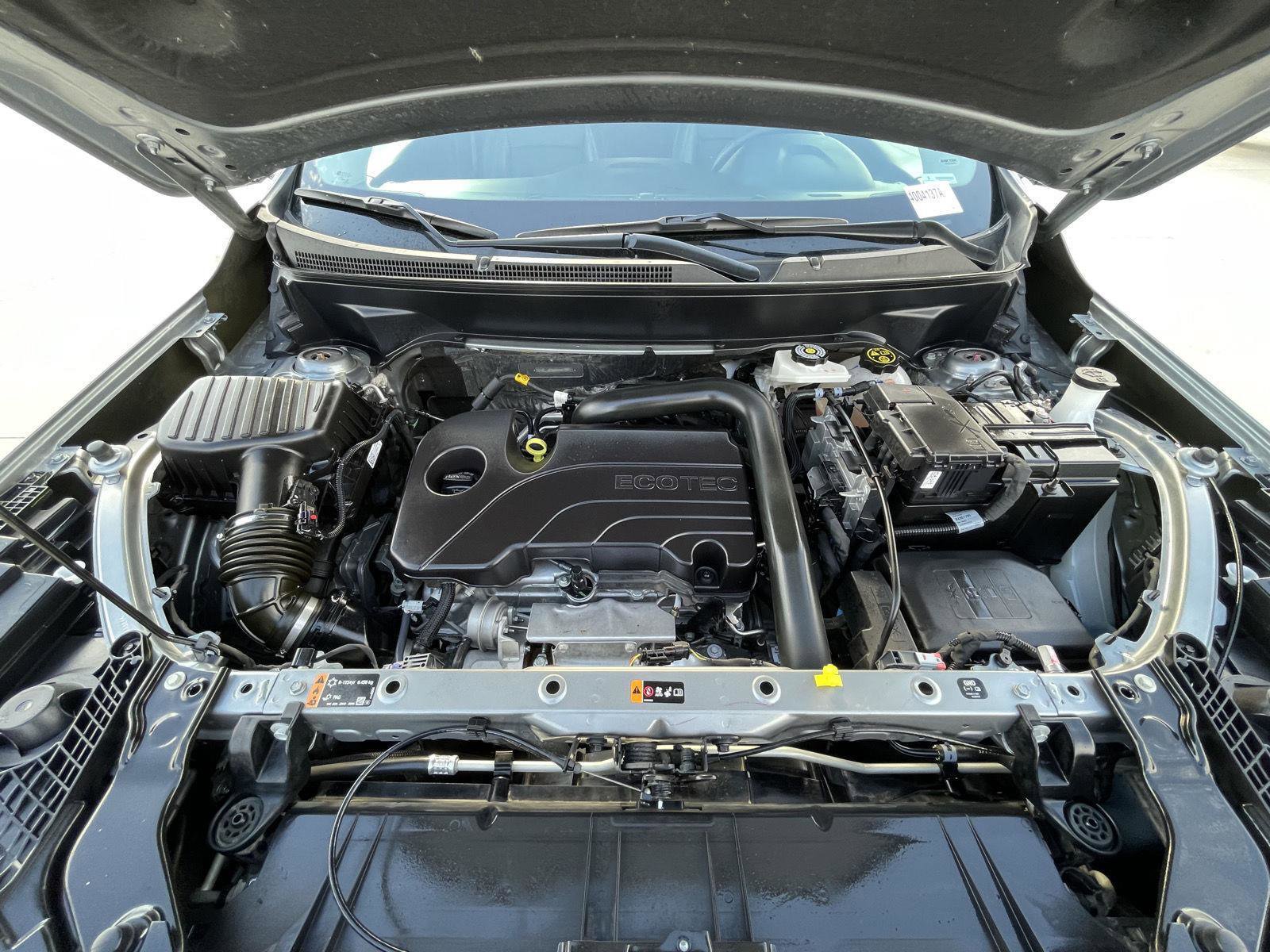 Used 2023 GMC Terrain SLT image 34