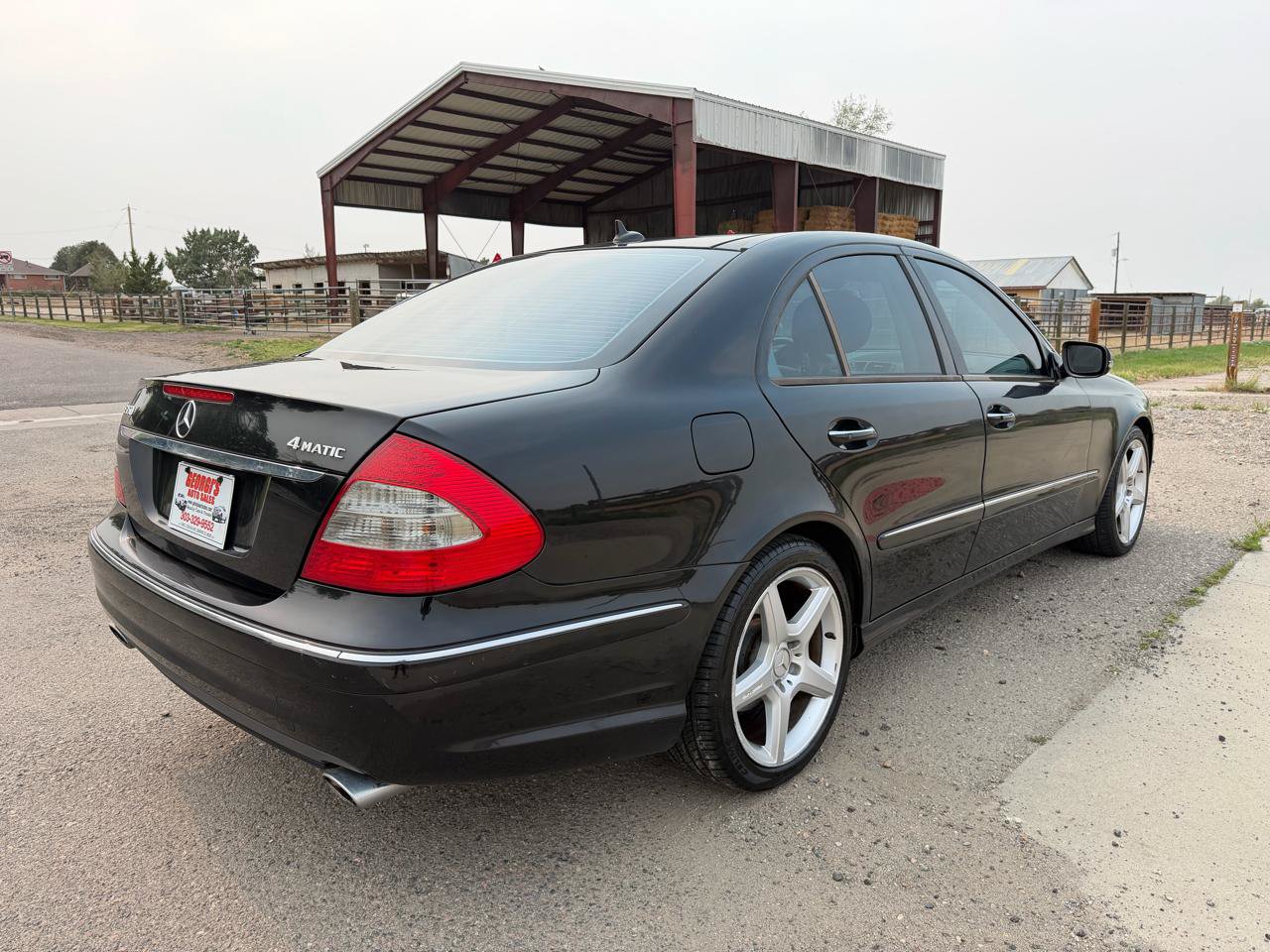 Used 2009 Mercedes-Benz E 350 4MATIC Sedan image 5