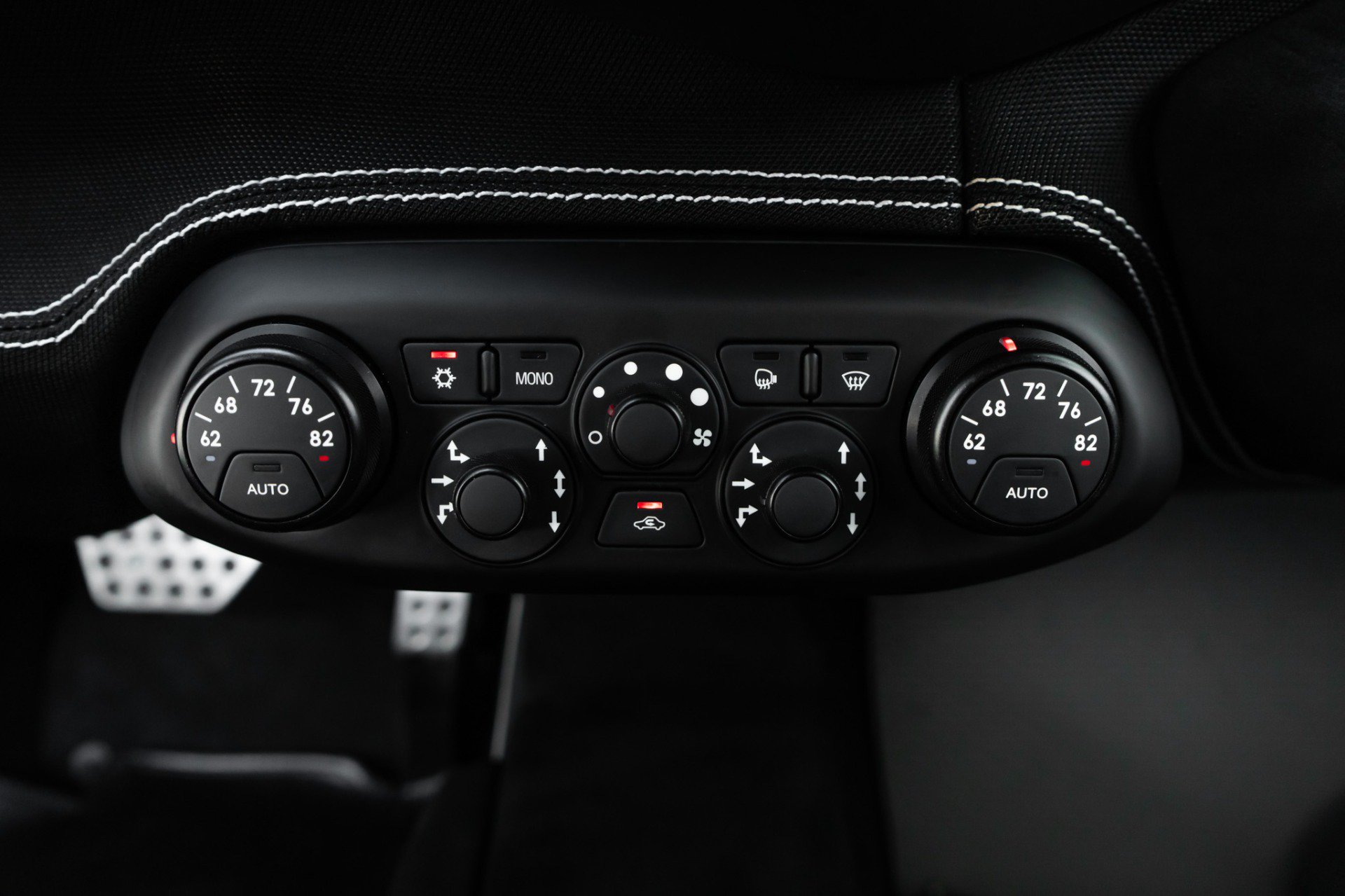 Used 2015 Ferrari 458 Speciale Coupe RWD image 43