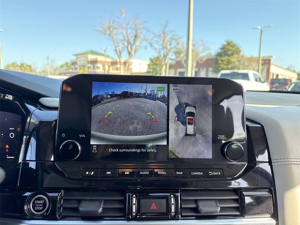 Used 2022 Nissan Pathfinder Platinum w/ Cargo Package image 17