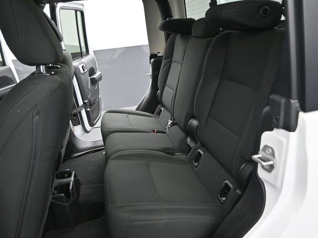 Used 2021 Jeep Gladiator Sport image 12