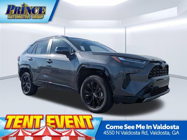 Used 2023 Toyota RAV4 SE image 1