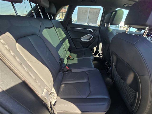 Used 2023 Audi Q3 2.0T Premium Plus w/ Premium Plus Package image 14