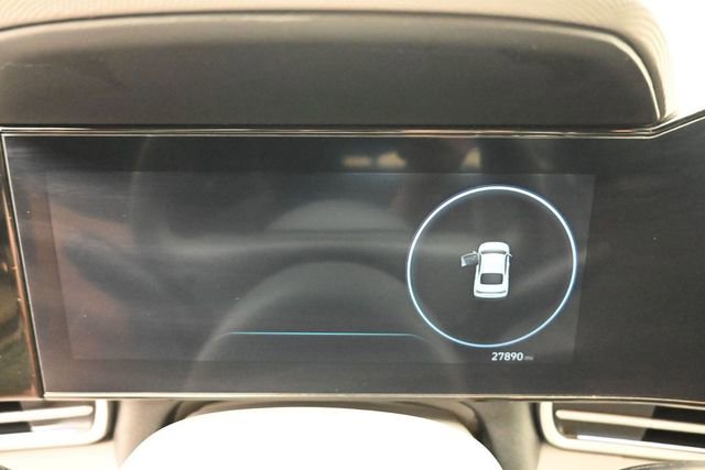 Used 2025 Hyundai Elantra SEL FWD image 11