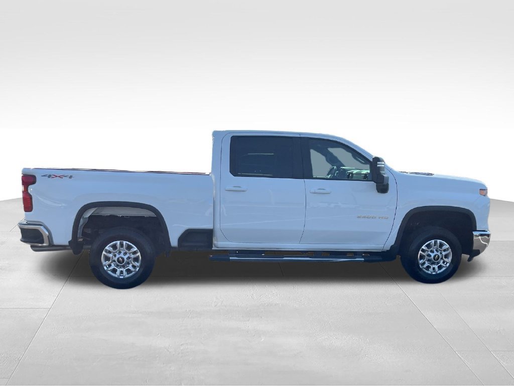 Used 2025 Chevrolet Silverado 2500 LT w/ Convenience Package AWD/4WD image 6