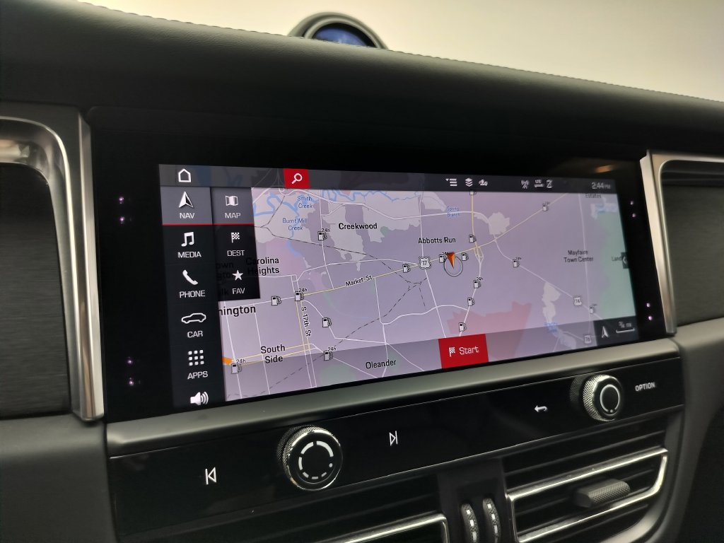 Certified 2023 Porsche Macan GTS AWD/4WD image 15