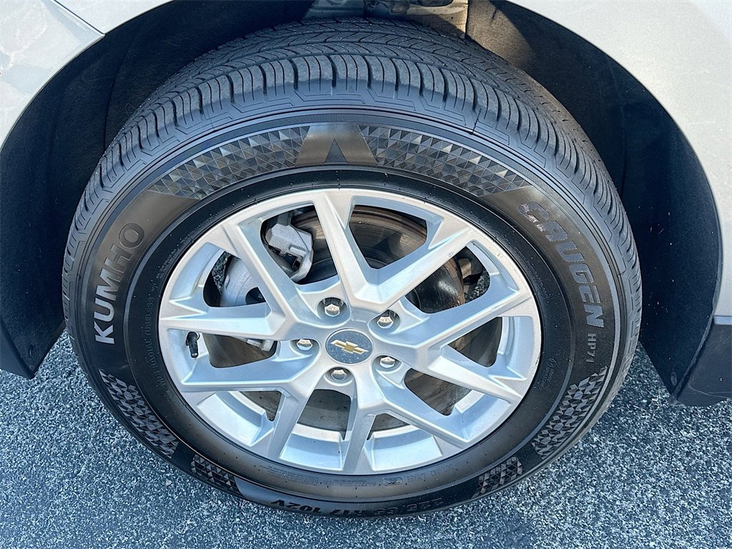 Used 2024 Chevrolet Equinox LT image 30