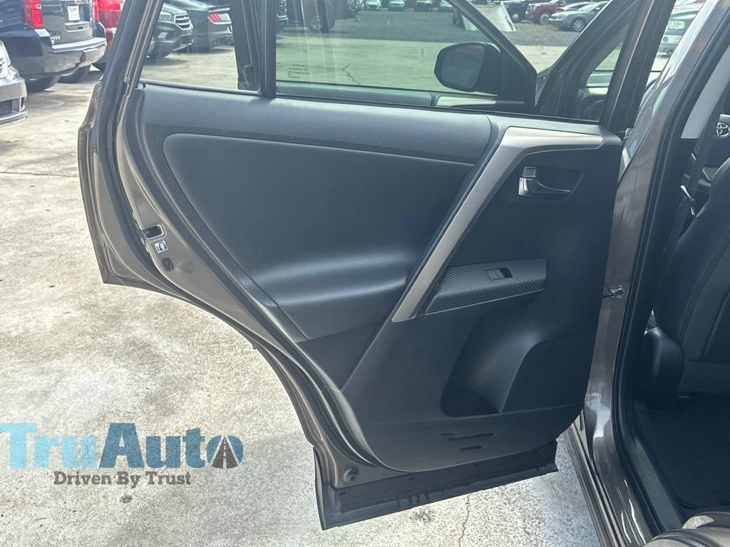 Used 2015 Toyota RAV4 Limited w/ Technology Package FWD image 39