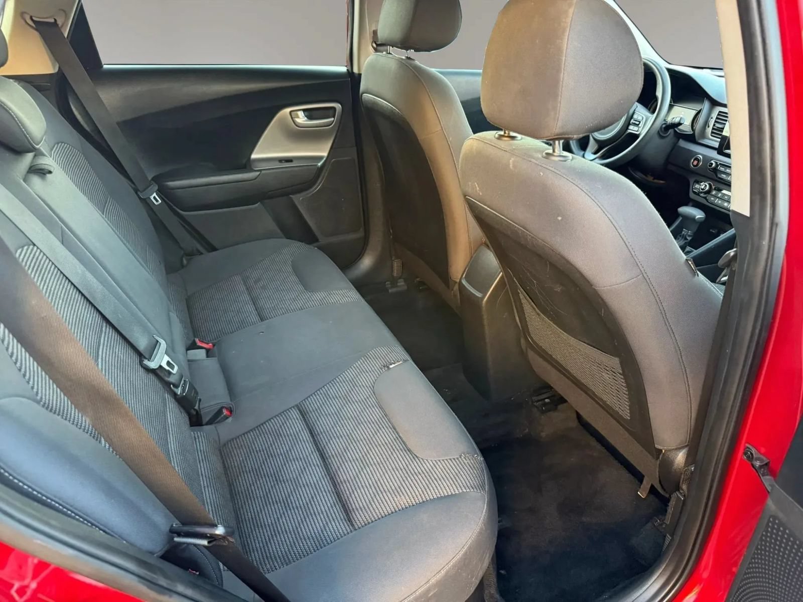 Used 2019 Kia Niro LX FWD image 29