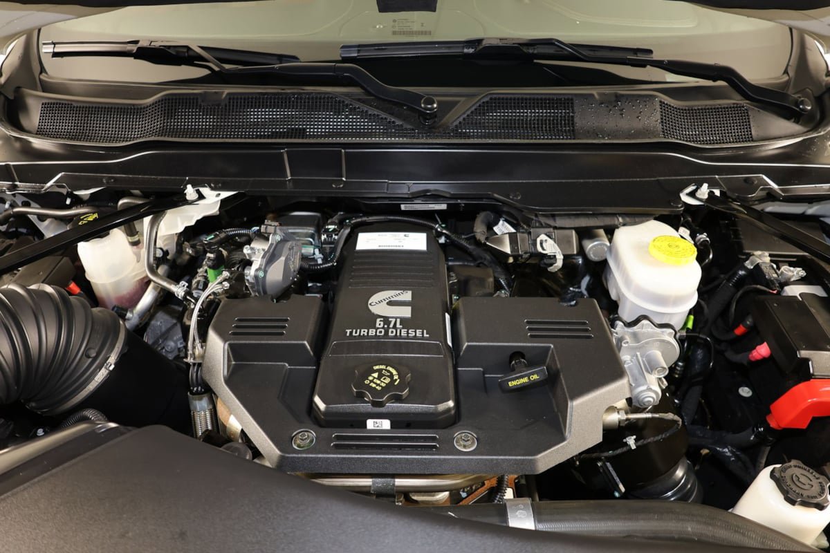 Used 2024 RAM 3500 Limited w/ Towing Technology Group AWD/4WD image 36