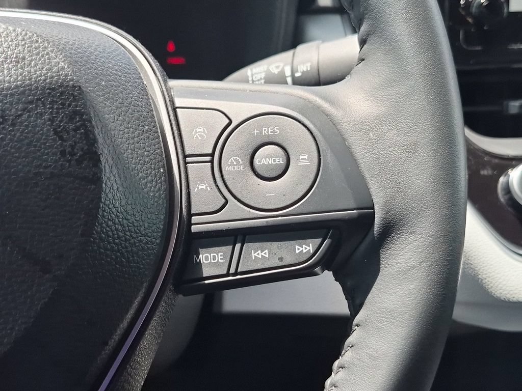 Certified 2026 Toyota Corolla SE FWD image 25