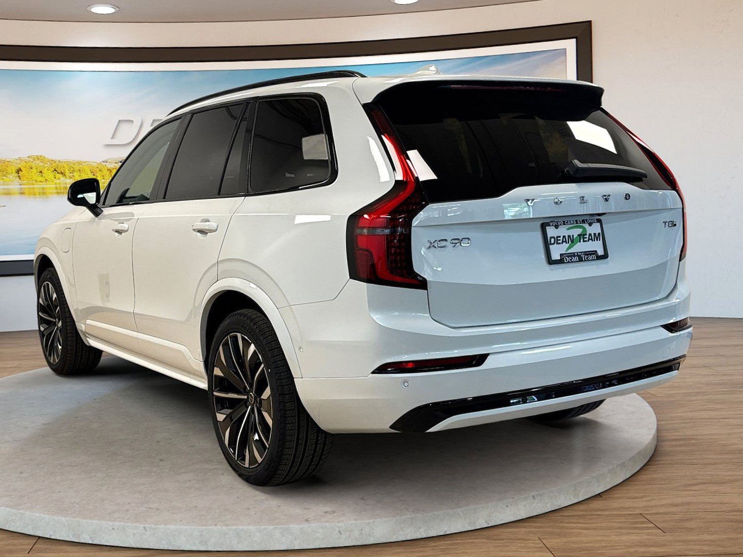 New 2026 Volvo XC90 T8 Ultra w/ Protection Package AWD/4WD image 7