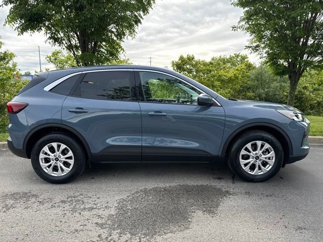 Used 2023 Ford Escape Active w/ Tech Pack #2 AWD/4WD image 9