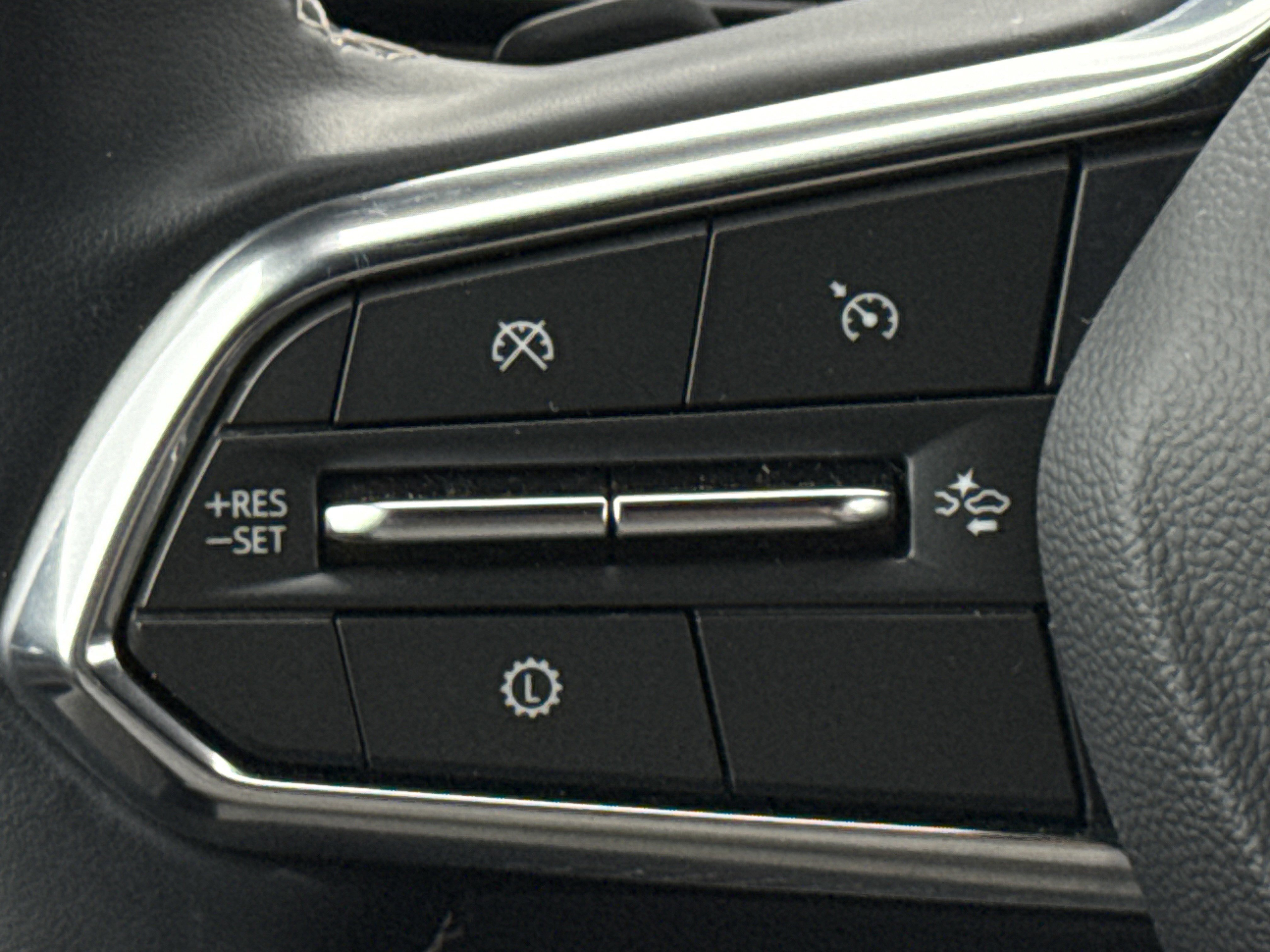 Certified 2025 Chevrolet Traverse LT image 19