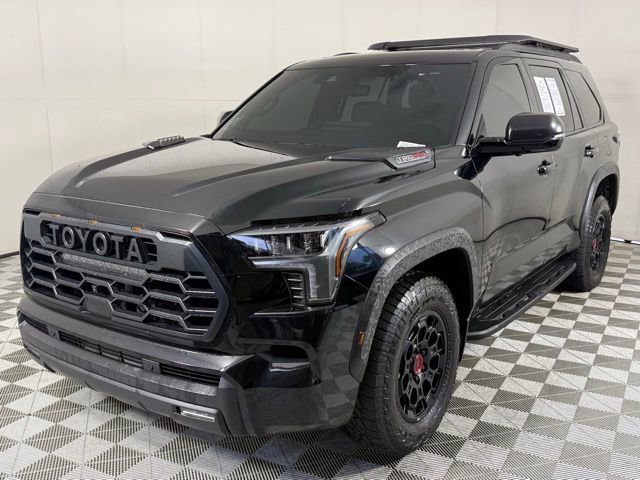 Used 2025 Toyota Sequoia TRD Pro AWD/4WD image 2