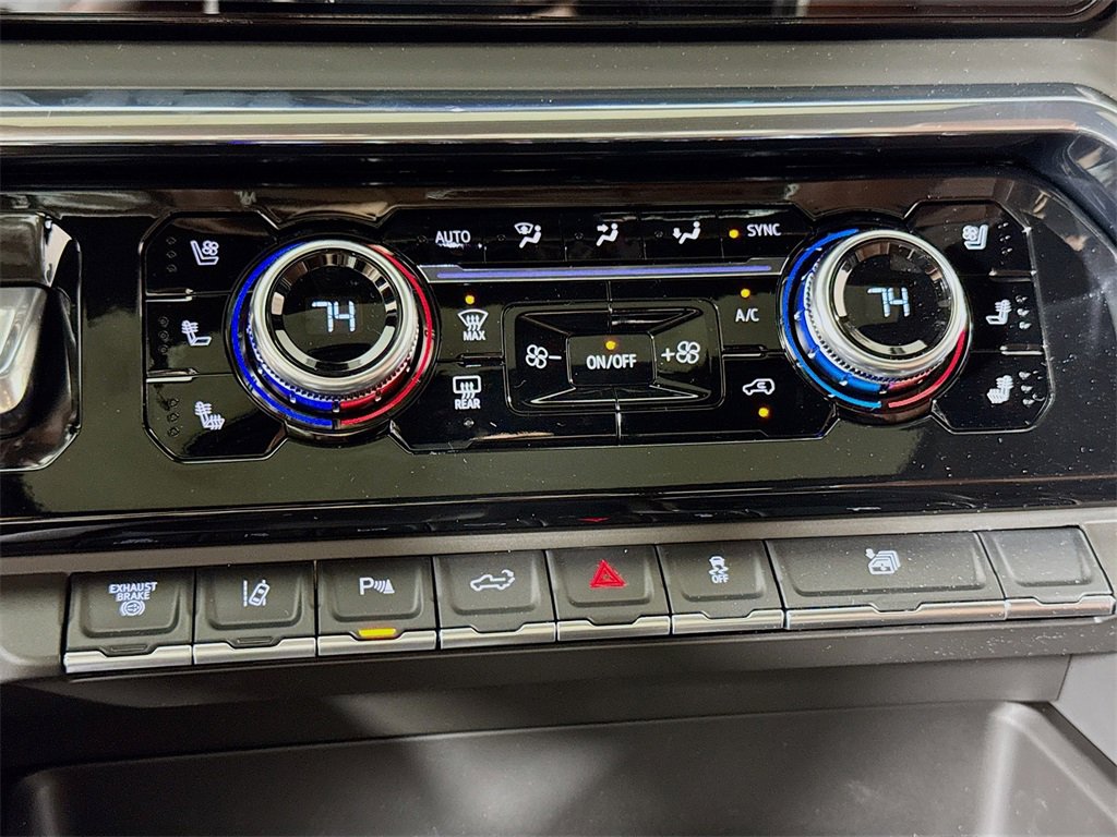 New 2026 GMC Sierra 3500 Denali Ultimate w/ LPO, Black Badging Package image 10