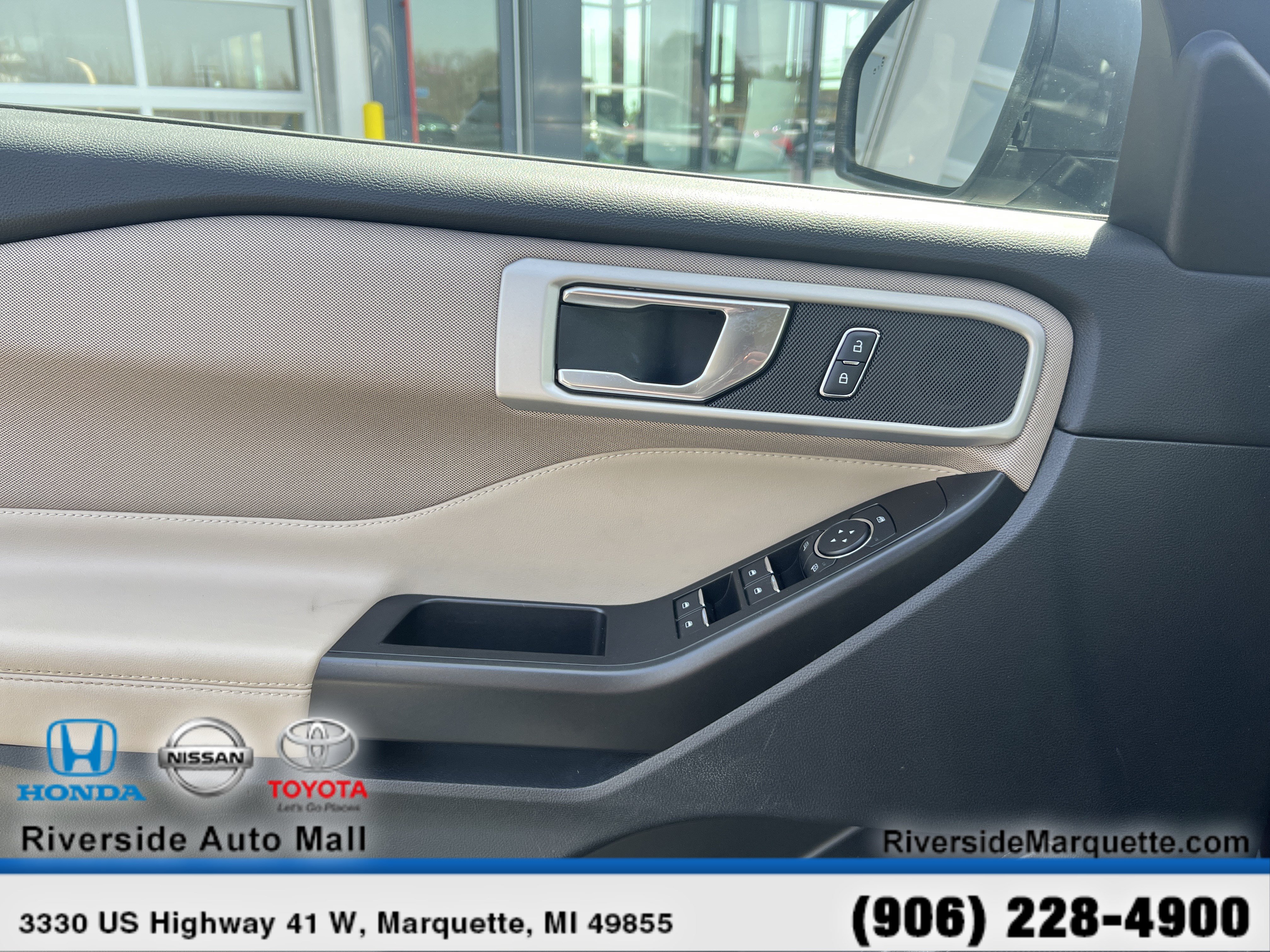 Used 2020 Ford Explorer XLT w/ Class III Trailer Tow Package AWD/4WD image 23
