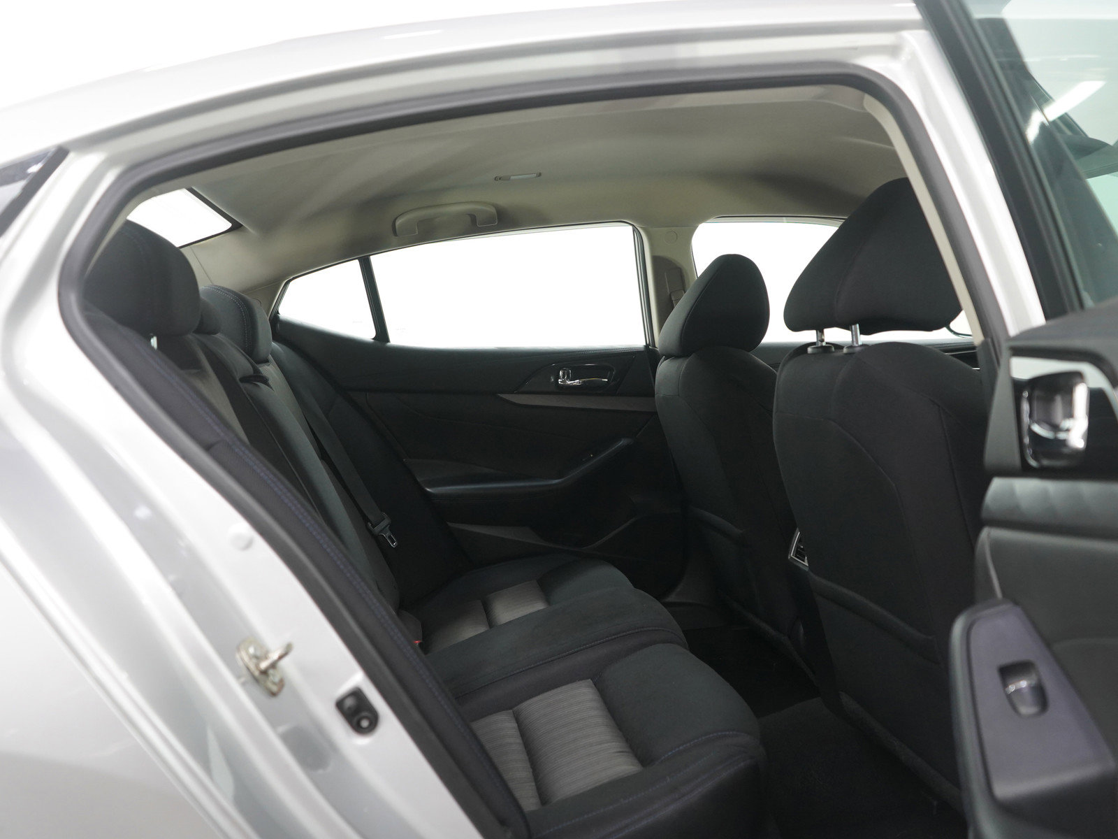 Used 2017 Nissan Maxima 3.5 S image 12