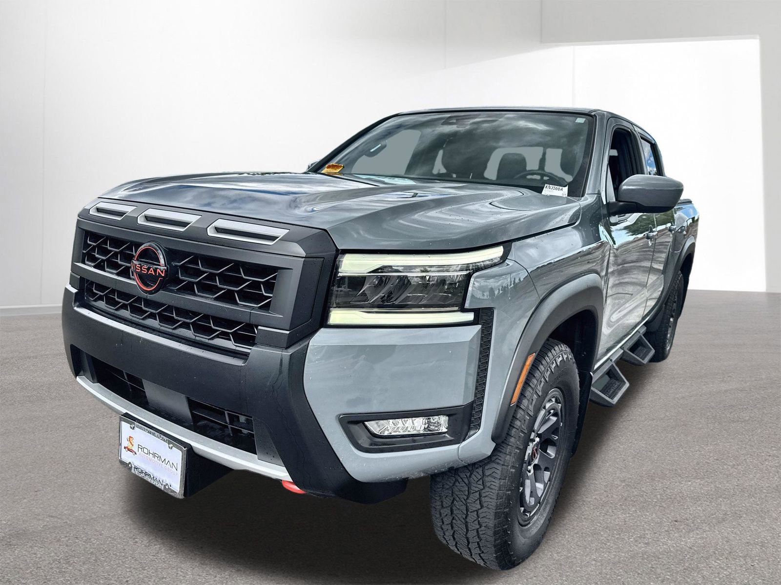 Used 2025 Nissan Frontier PRO-4X AWD/4WD image 31
