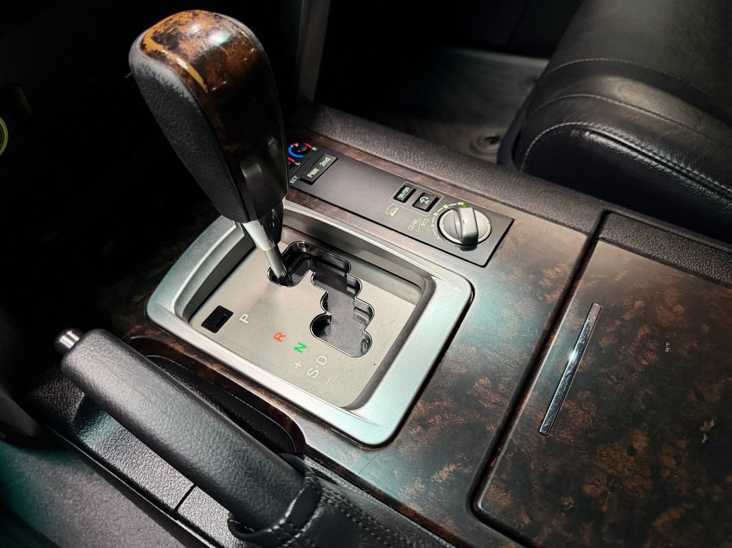 Used 2013 Toyota Land Cruiser AWD/4WD image 10