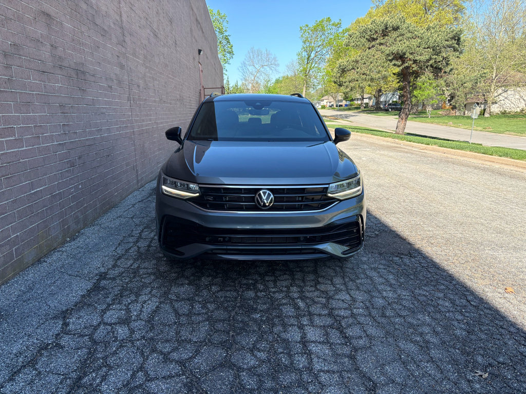 Used 2022 Volkswagen Tiguan SE R-Line AWD/4WD image 8