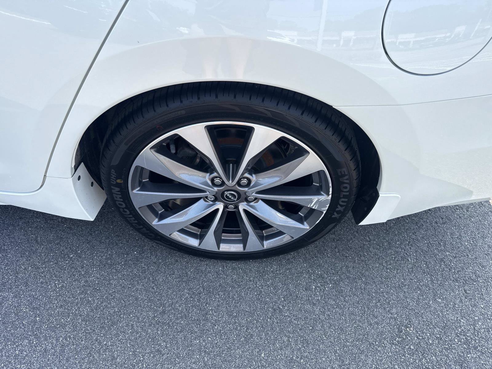 Used 2023 Nissan Maxima Platinum w/ Sport Mat Group FWD image 13