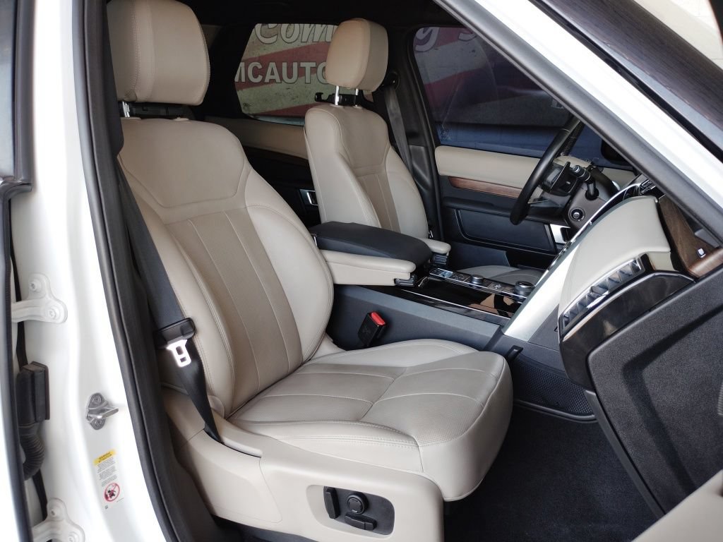 Used 2019 Land Rover Discovery HSE AWD/4WD image 12