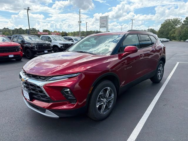 New 2026 Chevrolet Blazer LT w/ Convenience Package FWD image 7