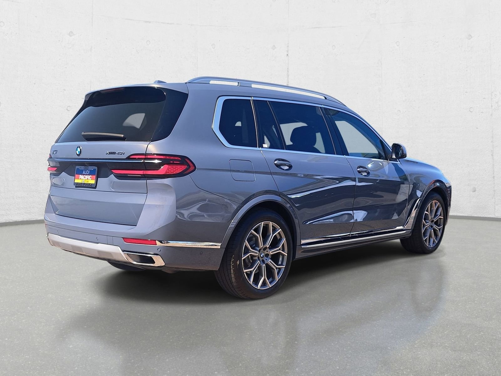 Used 2024 BMW X7 xDrive40i image 5